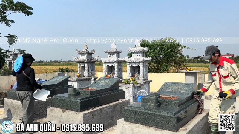 Mẫu mộ granite đẹp, đơn giản, tinh tế, phù hợp với khuôn viên lắp đặt.