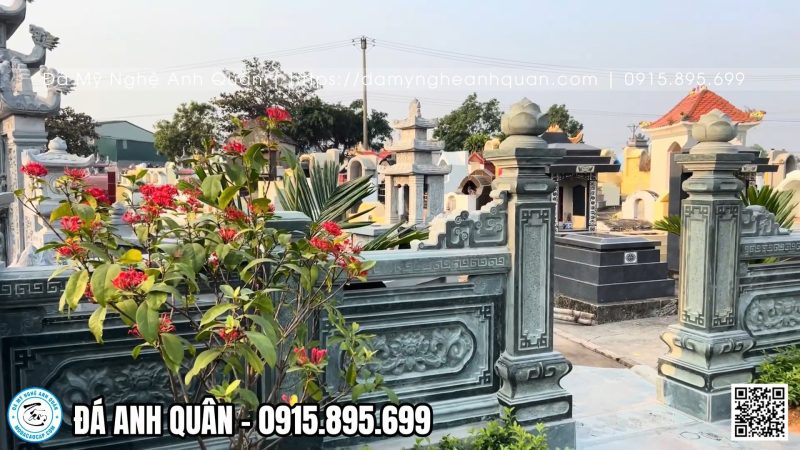 Lăng Mộ đẹp không thể thiếu yếu tố cảnh quan, cây xanh xung quanh